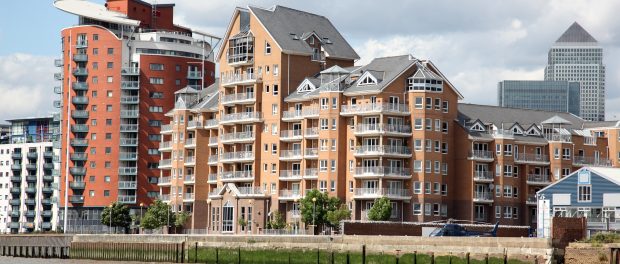 The,Apartments,On,The,Thames,In,London,,Uk